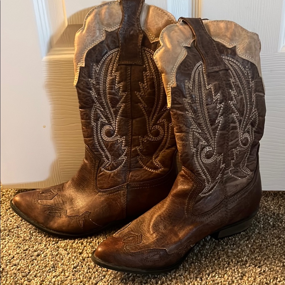 Coconuts by Matisse Brown and Cream Western Boots